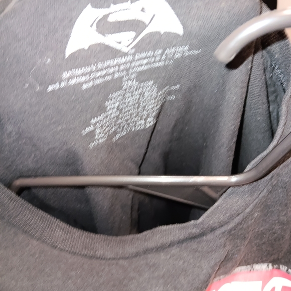 Dawn of justice t short men's XXL used - Picture 5 of 7